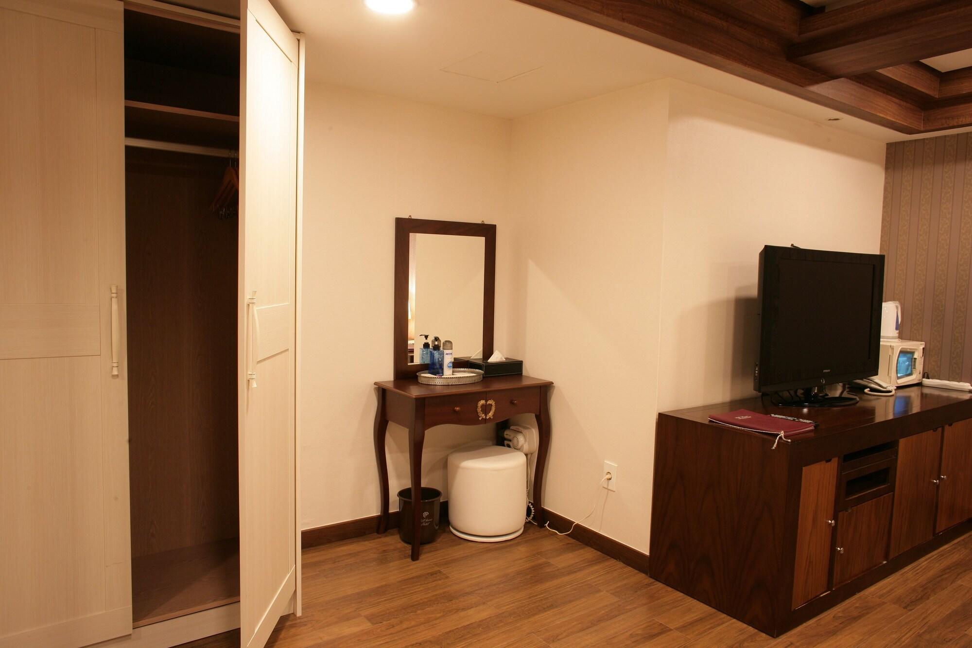 Hill House Seoul Myeongdong Hotel Ngoại thất bức ảnh