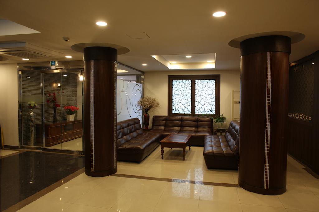 Hill House Seoul Myeongdong Hotel Ngoại thất bức ảnh